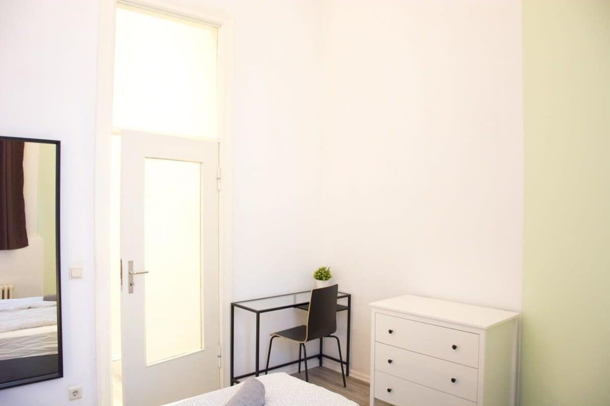 Family Apartment Moabit Берлин Экстерьер фото