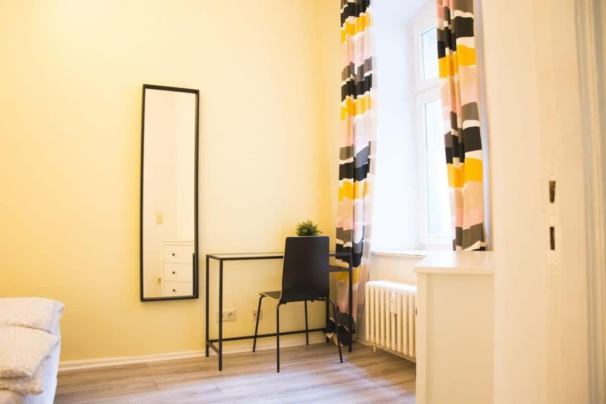 Family Apartment Moabit Берлин Экстерьер фото